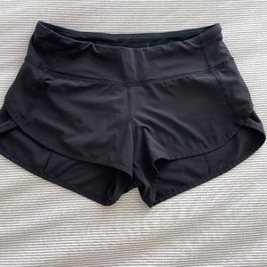 lululemon black shorts size 4